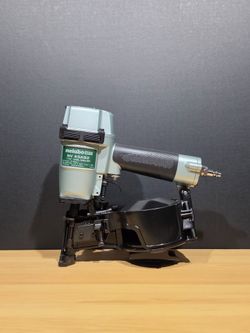 Roofing nailer