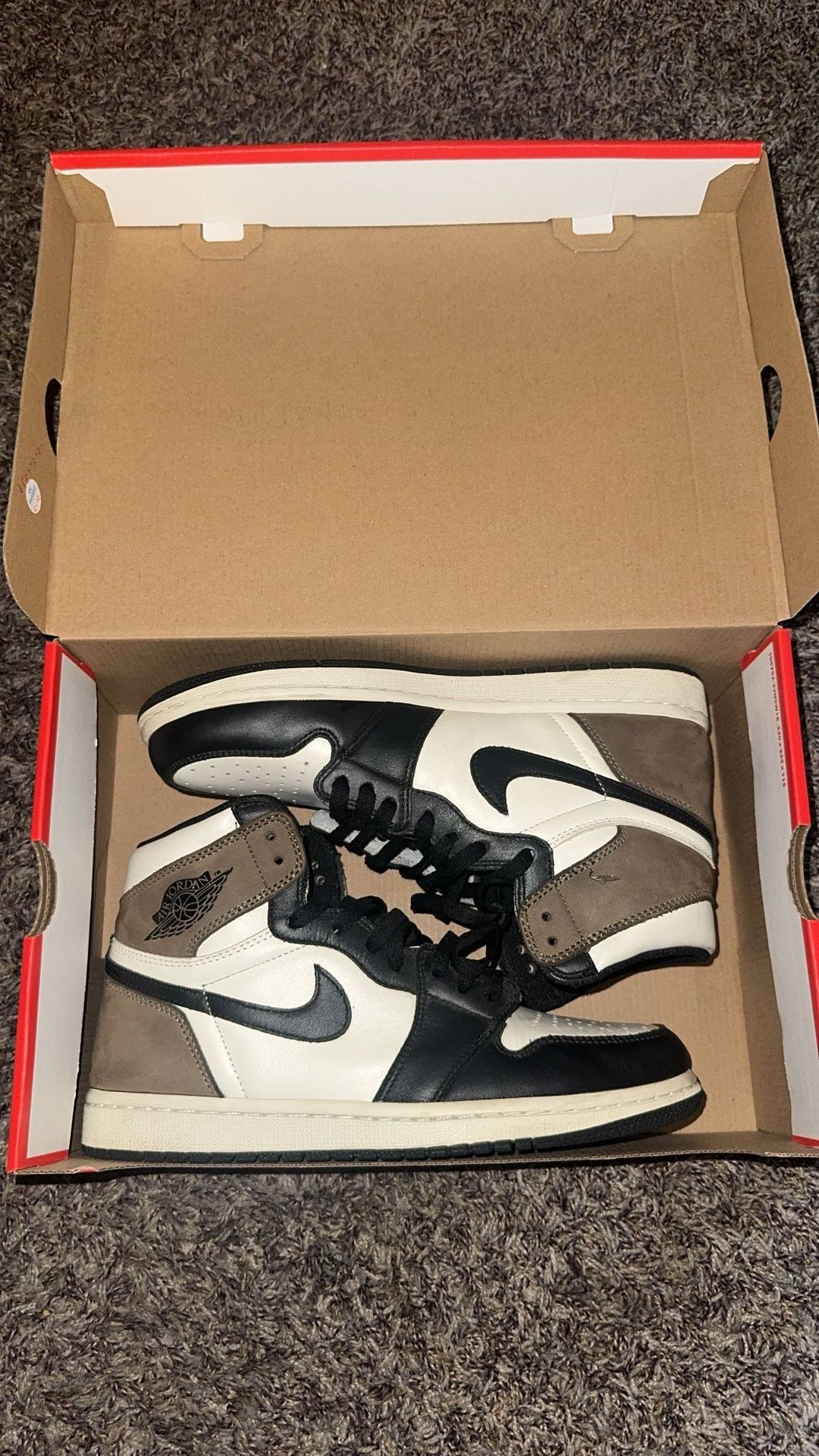 Jordan 1 Mochas