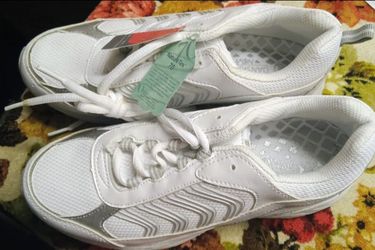Women's white athletic walking shoes