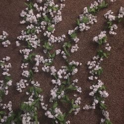 White flower garland