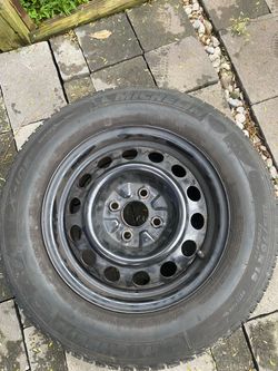 4 Like new Michelin winter tires