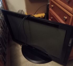 42” LG Flat Screen TV
