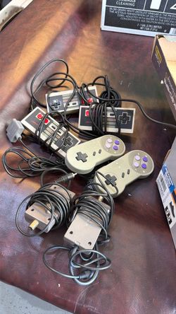 Controles de Nintendo y súper Nintendo 50 por todo