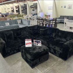 NEW BLACK SECTIONAL SOFA 