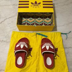 Gucci x Adidas GG Platform Slides Sandals Red Men's Size 9 US New with Box