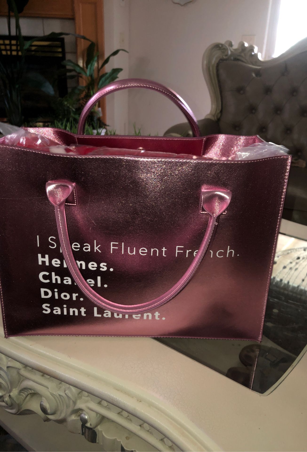 I speak fluent French tote bag
