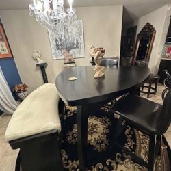 Like New- Dining set 