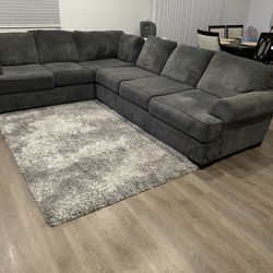 Cloth Luxury Couch 