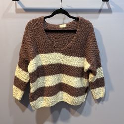 Burgundy And Crème Sweatshirt 