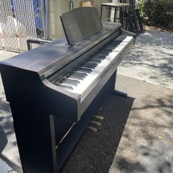 Digital Piano Kawai CN21