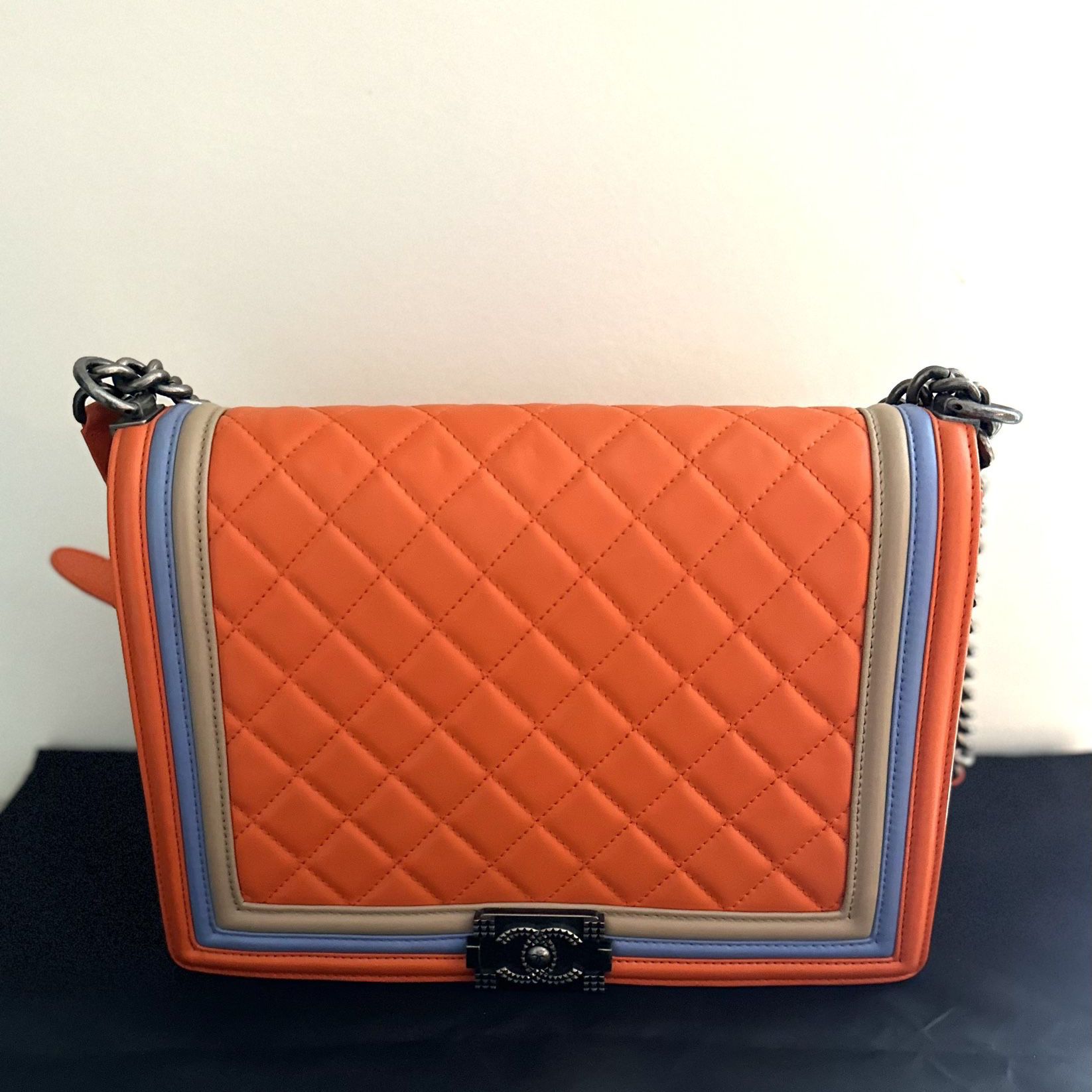 One of a Kind Vintage Black Chanel Purse for Sale in Thonotosassa, FL -  OfferUp