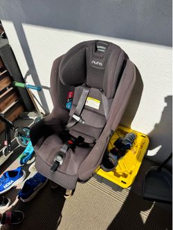 Nuna car seat Free!