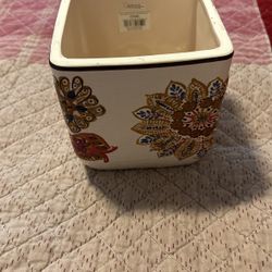 Flower Vase Or Small Kleenex Box Holder 