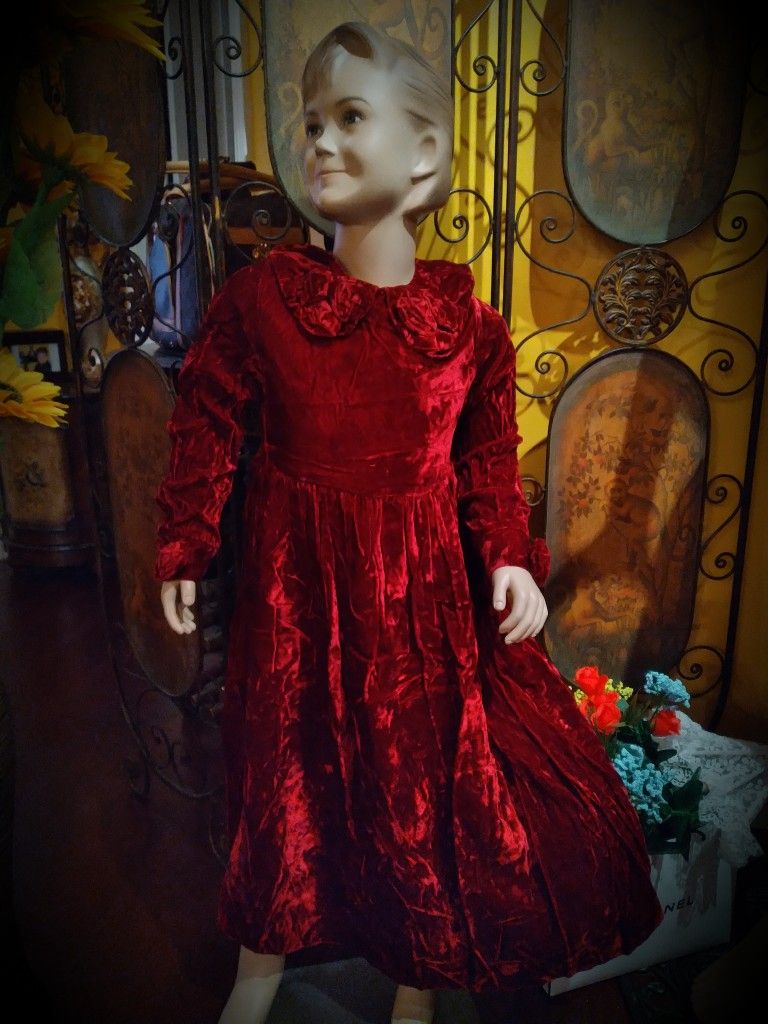 Rosetta Millington Girl's Velvet Dress. Size 6X