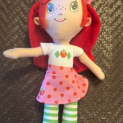 Plush 9" Strawberry Shortcake Girl  