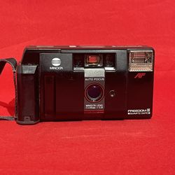 Minolta Freedom III 35mm point-and-shoot film camera