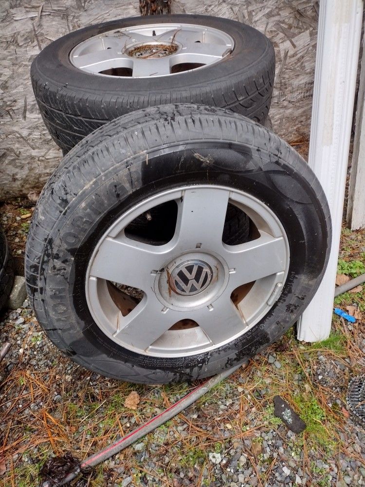 VW Jetta Rims & Tires