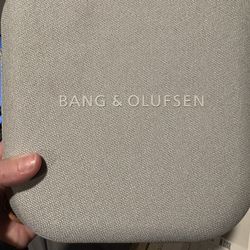 Bang and Olufson Beoplay HX 