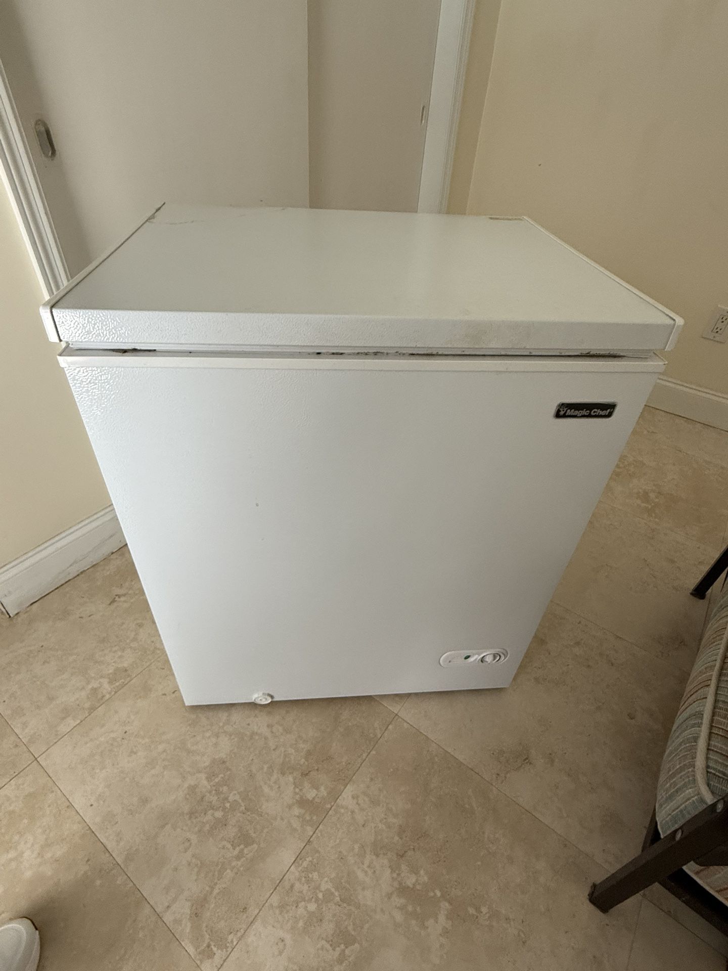 Magic Chef Freezer Chest