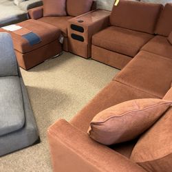 Free Delivery Cozy Sectional 