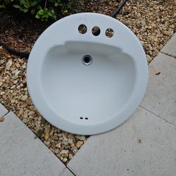 3 Sinks With Moen Faucets