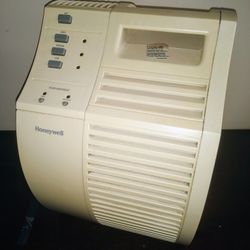 Honeywell 17000 HEPA air purifier