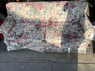 LaZ-boy couch