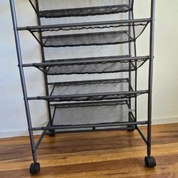 Shoes Rack $10. Located In Lodi.  Estante Para Zapatos 