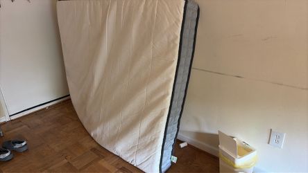 Queen hybrid mattress
