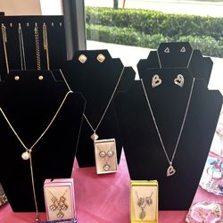 Bulk Jewelry Sales