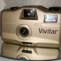 Vintage Focus Free Point And Shoot 35 Mm Camera