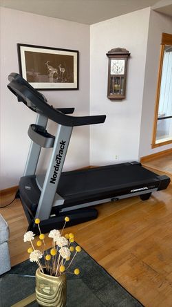 NordicTrack Commercial 1750 Treadmill – 2020 Model – Excellent Condition