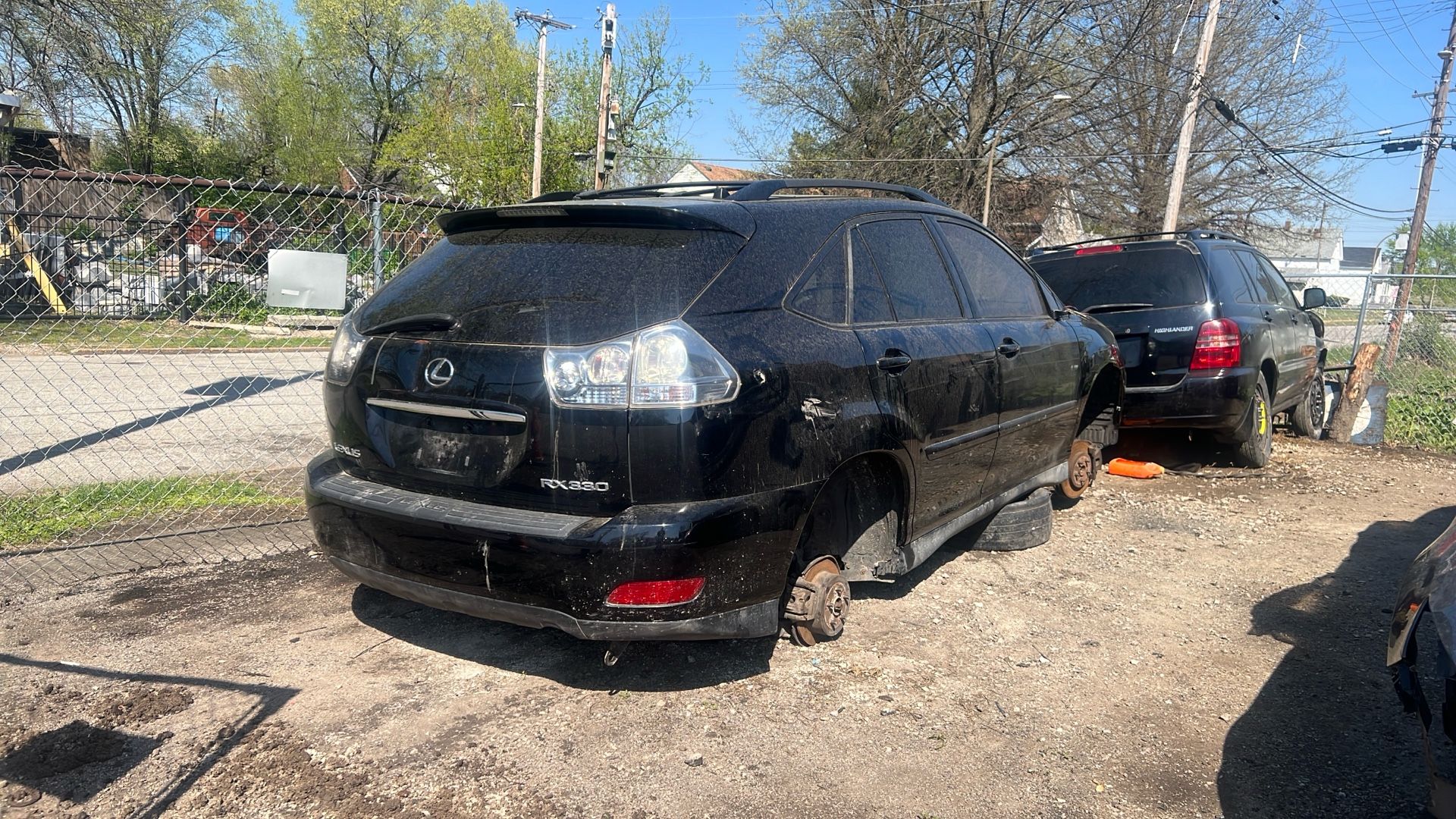 2004 Lexus And Toyota Highlander Parts Only