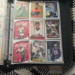 2 pages of football/baseball cards