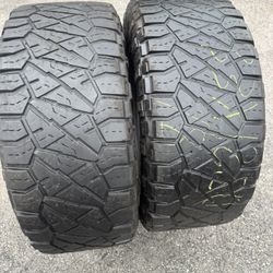 Set of 2 Nice NITTO RIDGEGRAPPLER 33✖️12.50R18LT ( We Install & Balance)
