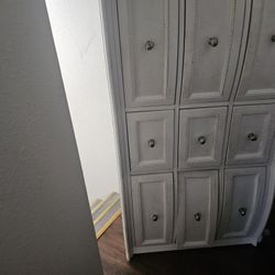 9 Drawer Dresser Asis With Night Stand