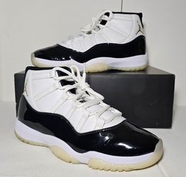 Nike Air Jordan 11 Retro Gratitude men's size 10.5