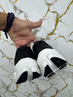 Tenis Q size 7 Women