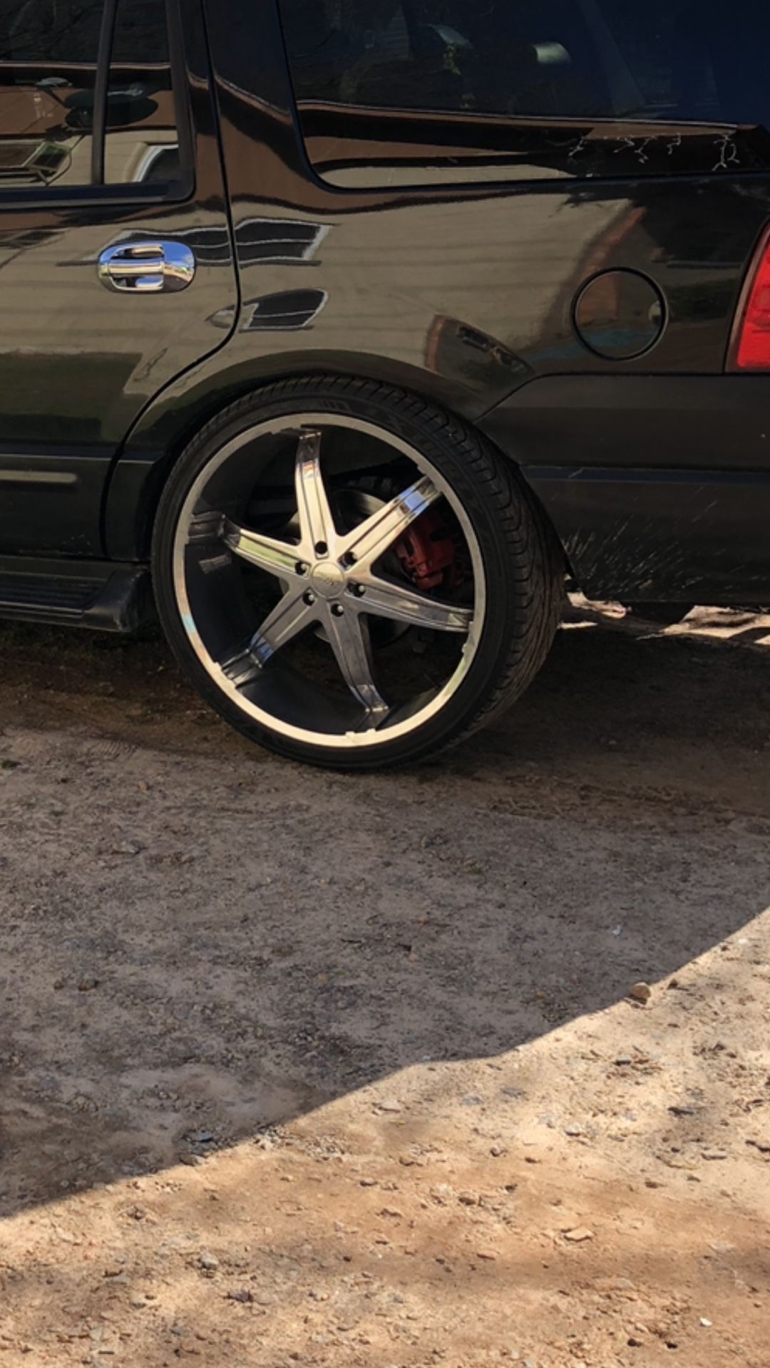 26” inch rims 6 lugs (expedition,Ford f150,navigator )