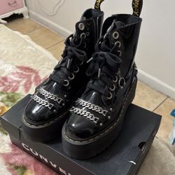 Doc Martens Max Platform