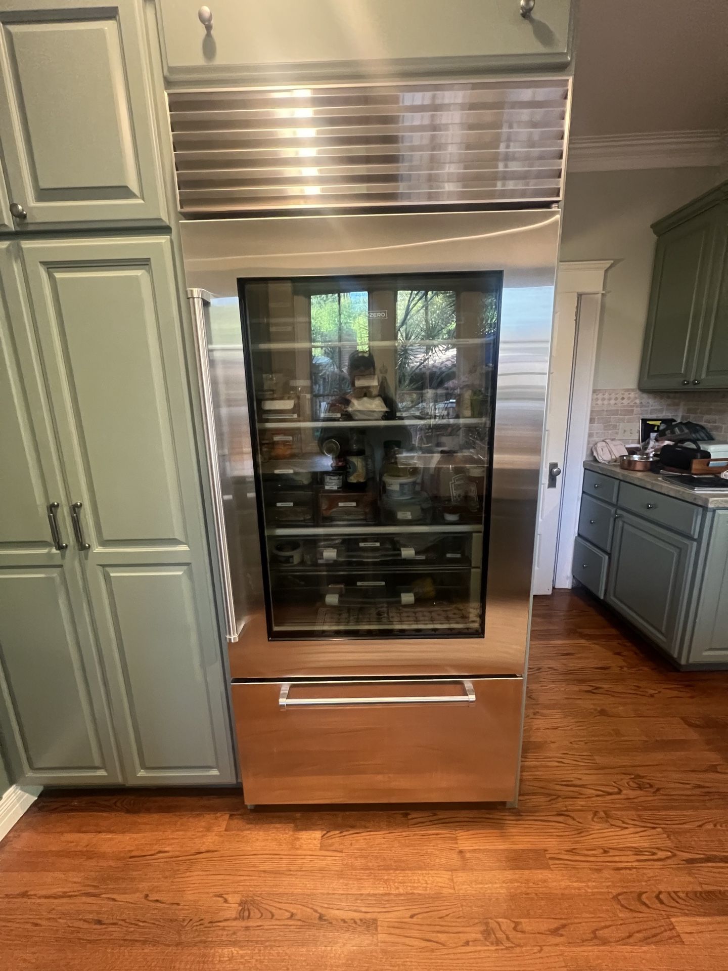 “Sub-Zero 36” Integrated Designer Refrigerator – Lightly Used, Estate-Level Appliance