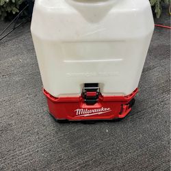 Spray Adora Milwaukee 18 V