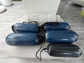 26-Piece Boat Lot – Taylor Made Fenders, Dock Lines & Life Jackets