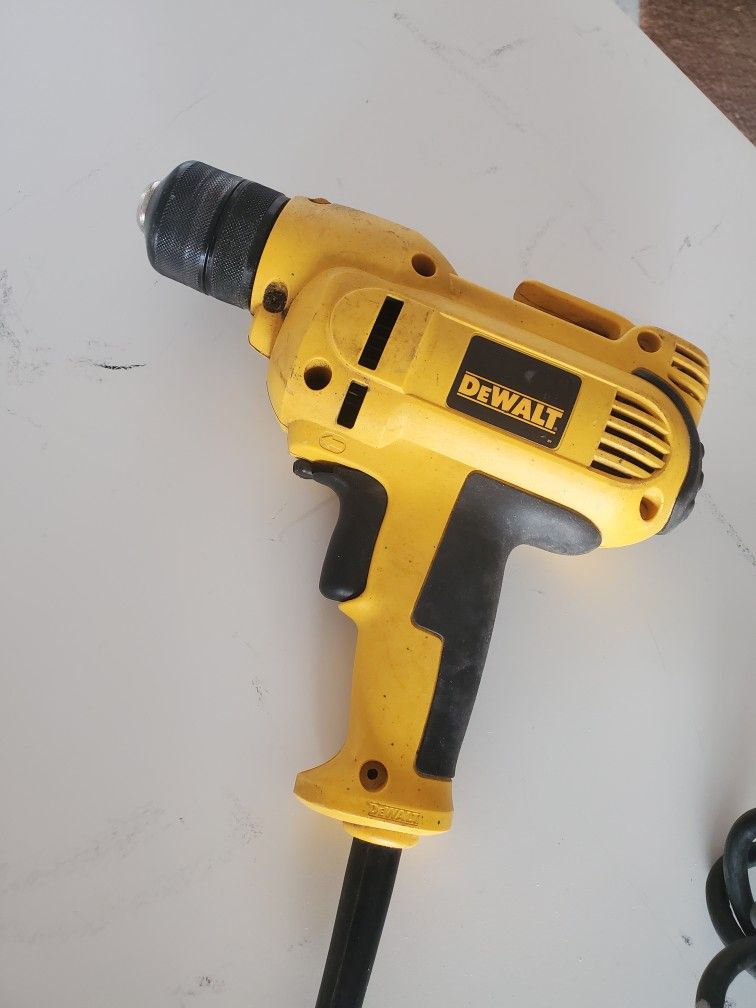 Dewalt Corded 3/8" Variable Speed Drill