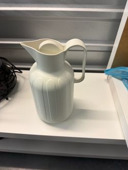 White Plastic Insulated Thermal Carafe