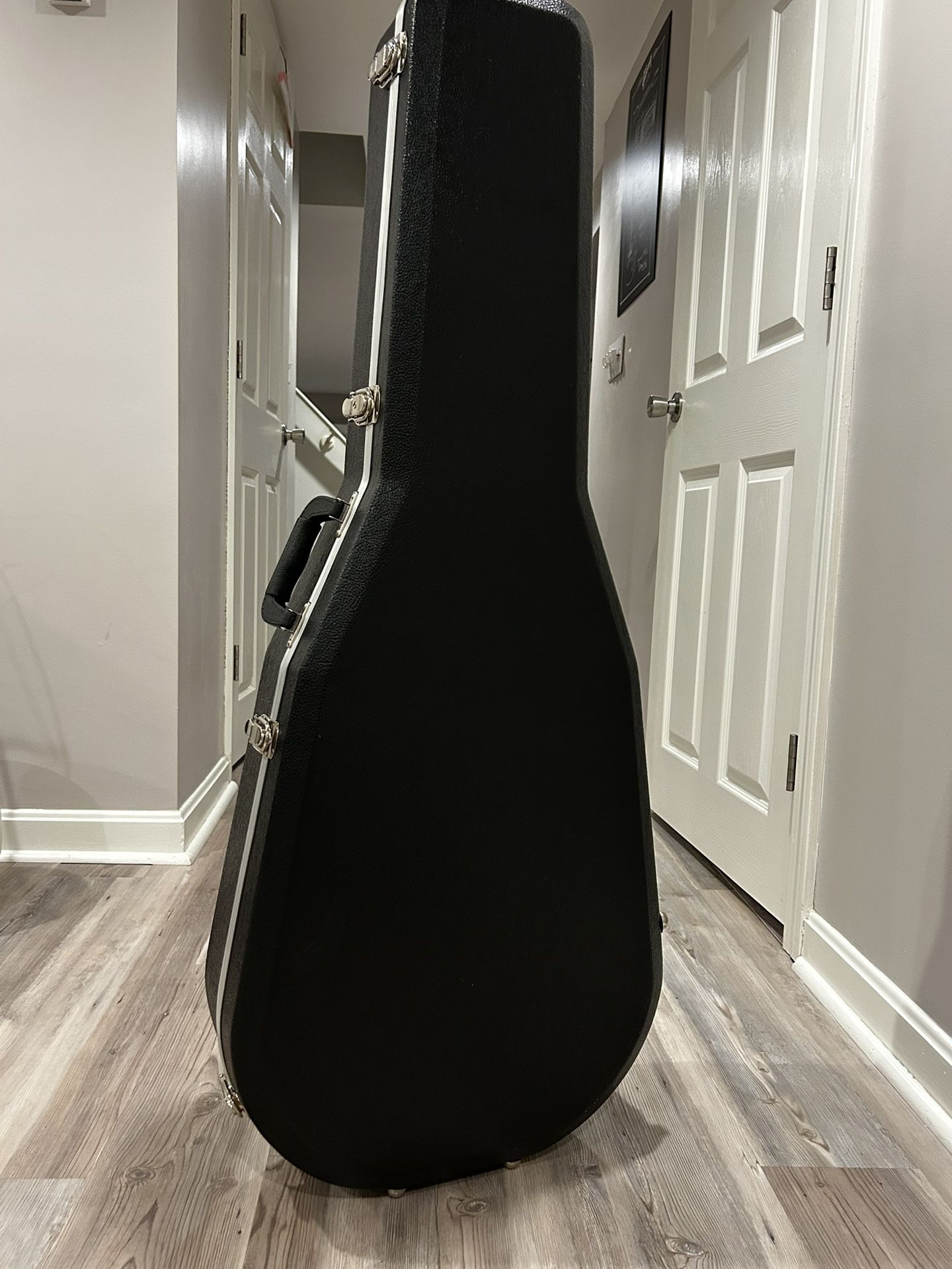 Vintage Guitar Case 