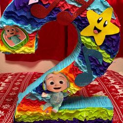 Coco Melón Piñata 