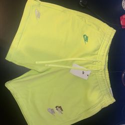 Nike Sweat Shorts Size: Medium