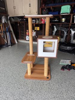 Vesper Cat Tree Condo in Oak