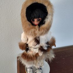 Memeluk Eskimo Doll Named "Kukita"